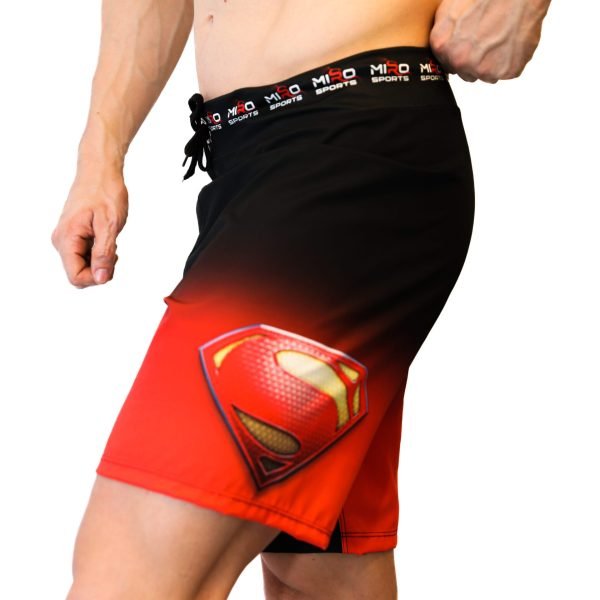 MIRO SPORTS BERMUDA HOMBRE SUPERMAN LATERAL